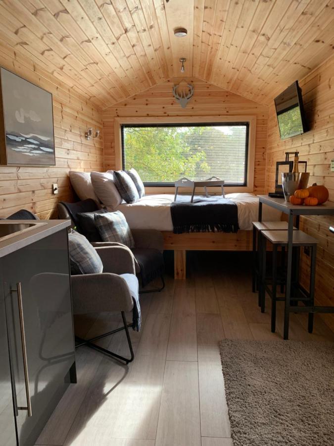 River Huts, Highland River Retreat With Hot Tub Inverness Exterior photo