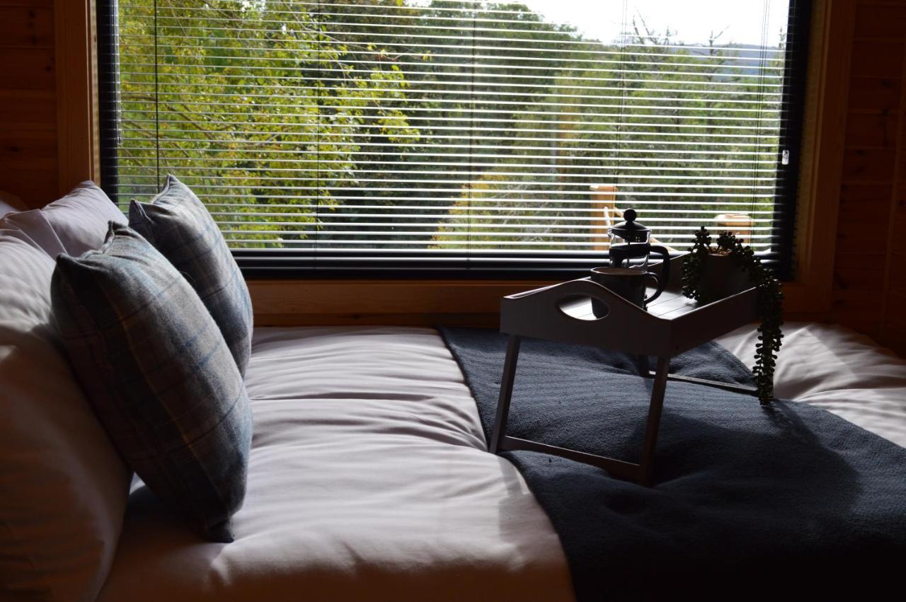 River Huts, Highland River Retreat With Hot Tub Inverness Exterior photo
