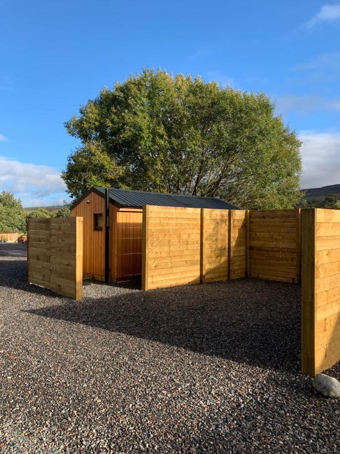 River Huts, Highland River Retreat With Hot Tub Inverness Exterior photo