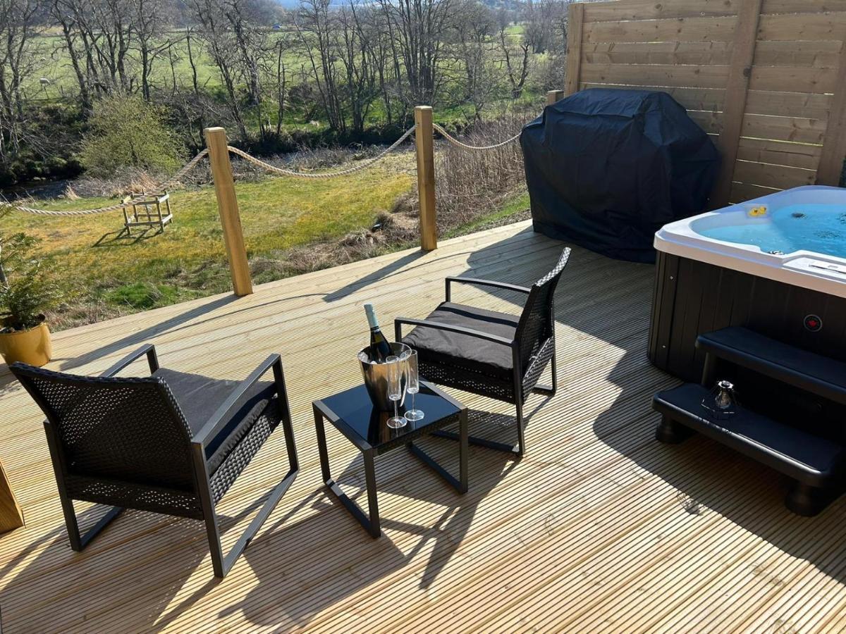 River Huts, Highland River Retreat With Hot Tub Inverness Exterior photo