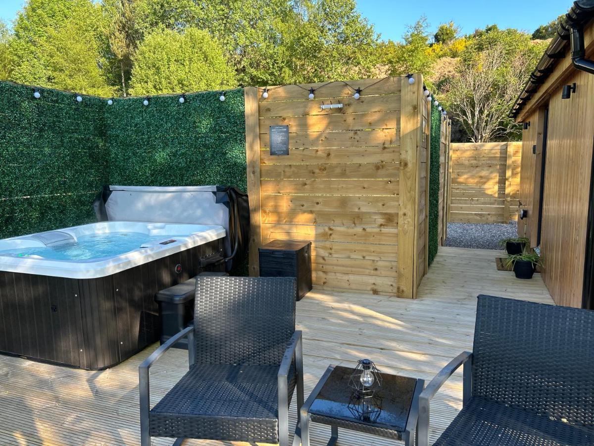 River Huts, Highland River Retreat With Hot Tub Inverness Exterior photo