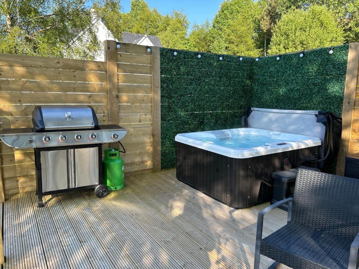 River Huts, Highland River Retreat With Hot Tub Inverness Exterior photo